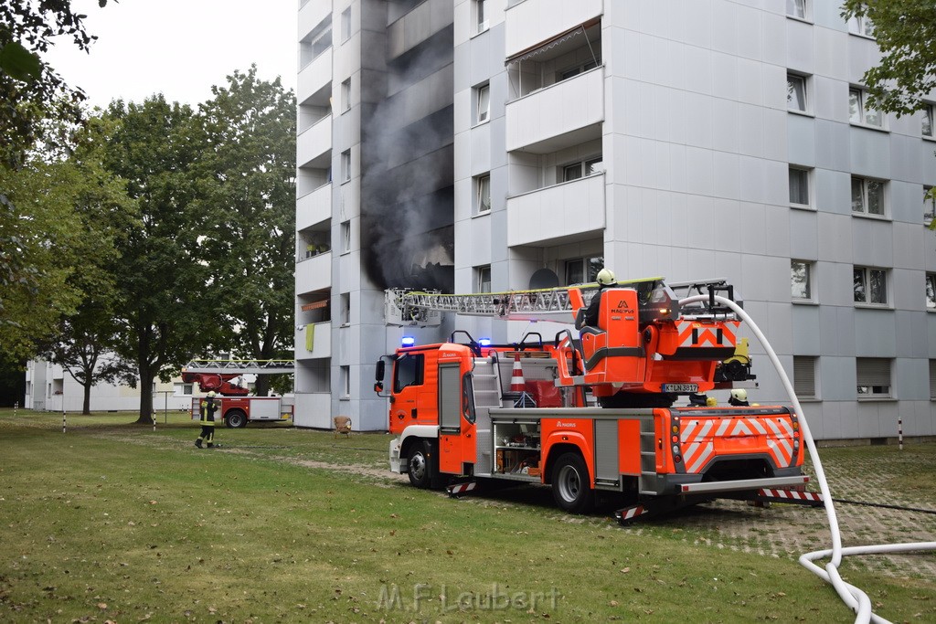 Wieder mal Feuer 3 Koeln Porz Am Urbacher Wall P021.JPG - Miklos Laubert
